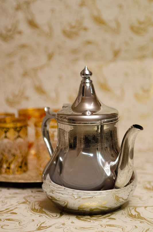 Théière marocaine élégante – Service de thé raffiné